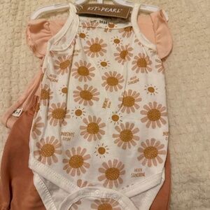 0-3m girls NWT Matching set